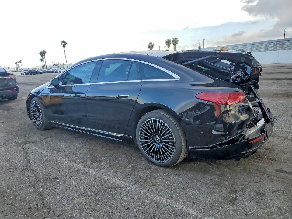 46783296 :رقم المزاد ، W1KCG2DB9PA032584 vin ، 2023 Mercedes-benz Eqs Sedan مزاد بيع