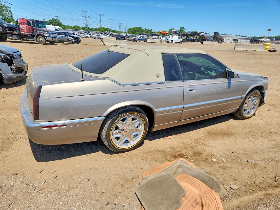 54922506 :رقم المزاد ، 1G6EL12Y1YU132195 vin ، 2000 Cadillac Eldorado مزاد بيع