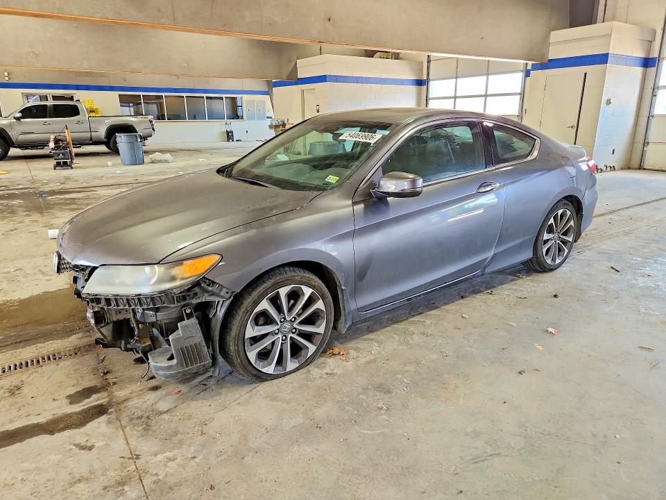 2013 Honda Accord მანქანა იყიდება აუქციონზე, vin: 1HGCT2B85DA002184, აუქციონის ნომერი: 54069906