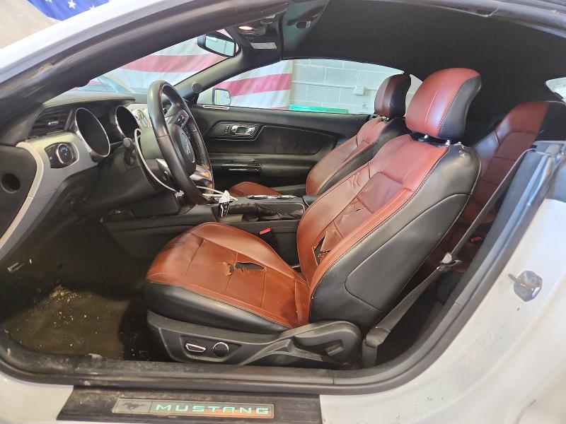 53240386 :رقم المزاد ، 1FATP8UH0G5216893 vin ، 2016 Ford Mustang مزاد بيع