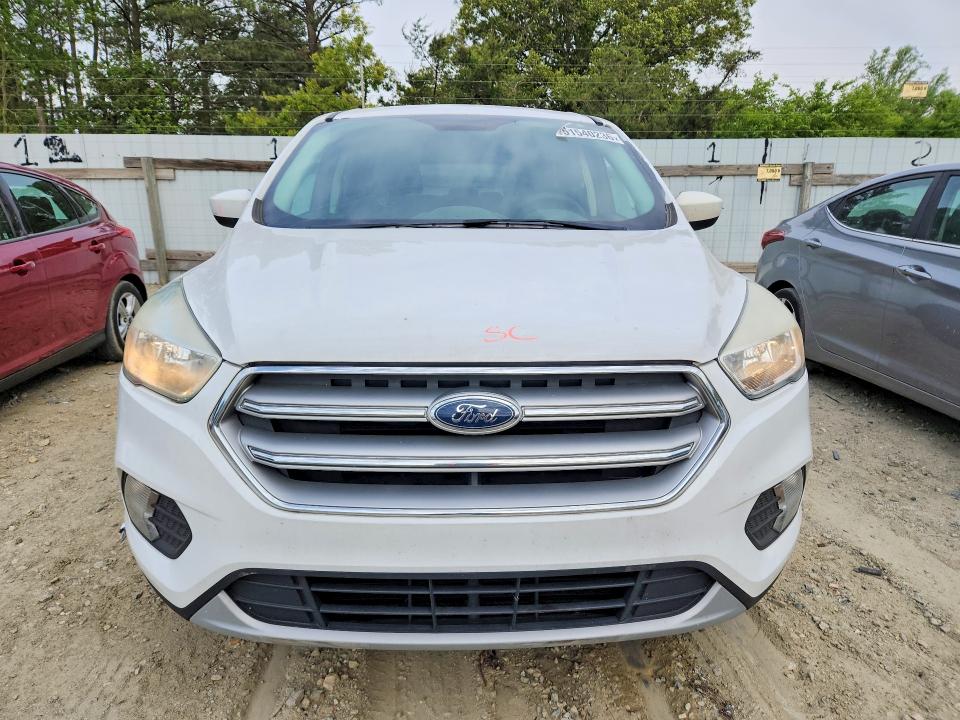 Продаж на аукціоні авто 2017 Ford Escape, vin: 1FMCU0GD8HUA52700, номер лоту: 51540236