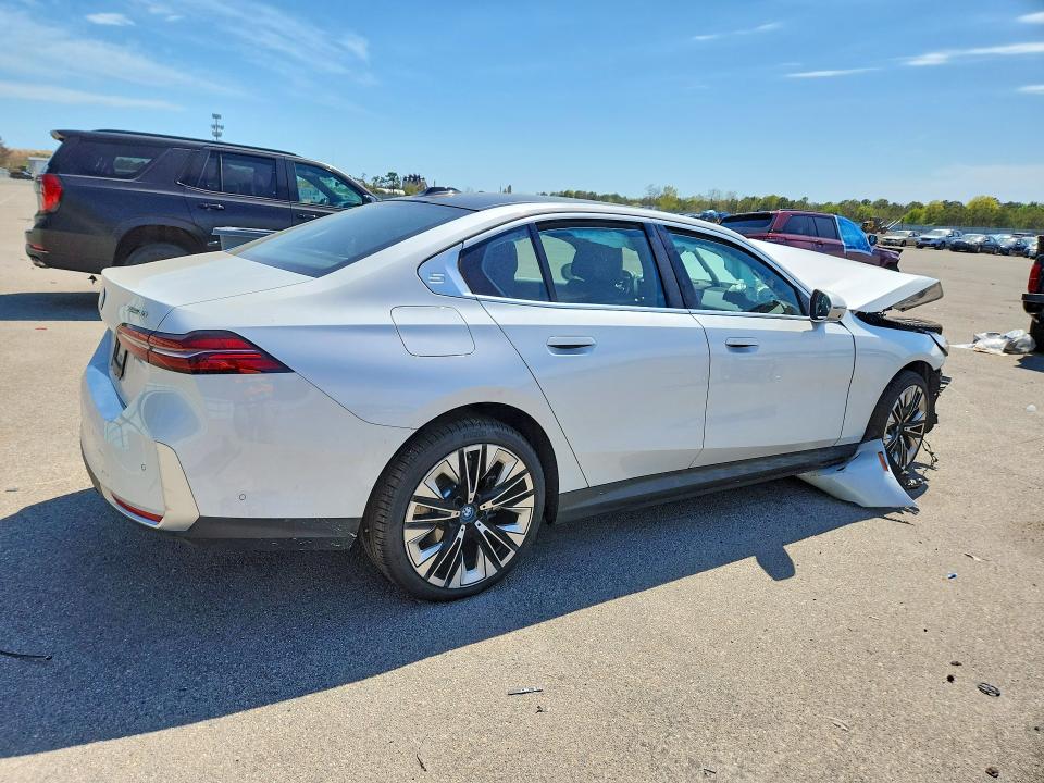 53322756 :رقم المزاد ، WBY13HG05SCS27426 vin ، 2025 Bmw I5 مزاد بيع