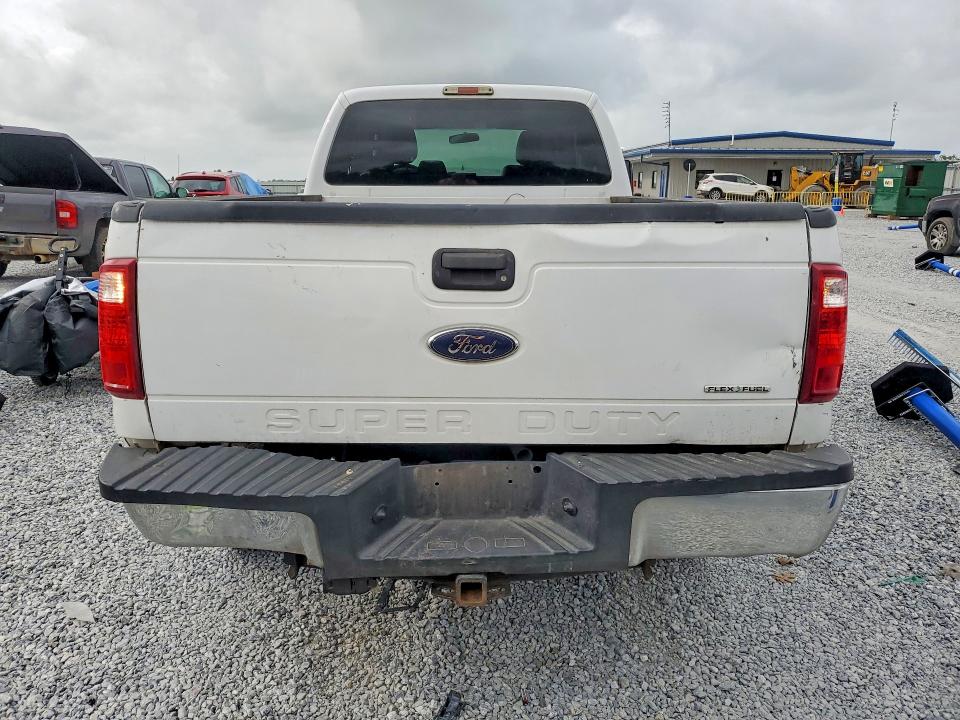 53962446 :رقم المزاد ، 1FT7X2B64FEA26104 vin ، 2015 Ford F250 مزاد بيع
