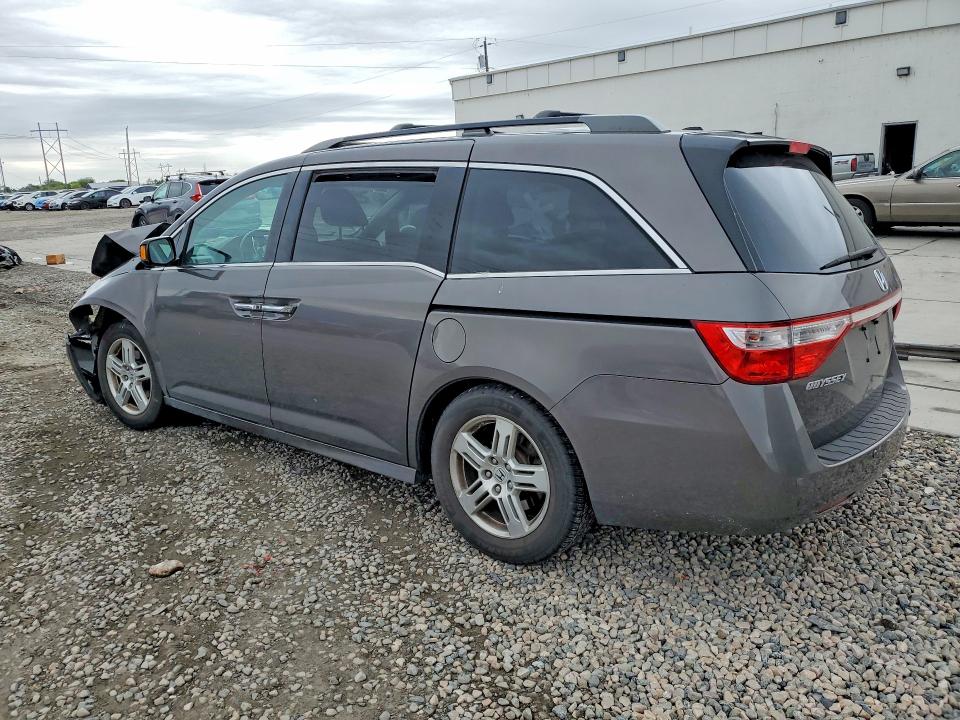 52666496 :رقم المزاد ، 5FNRL5H98BB034500 vin ، 2011 Honda Odyssey مزاد بيع