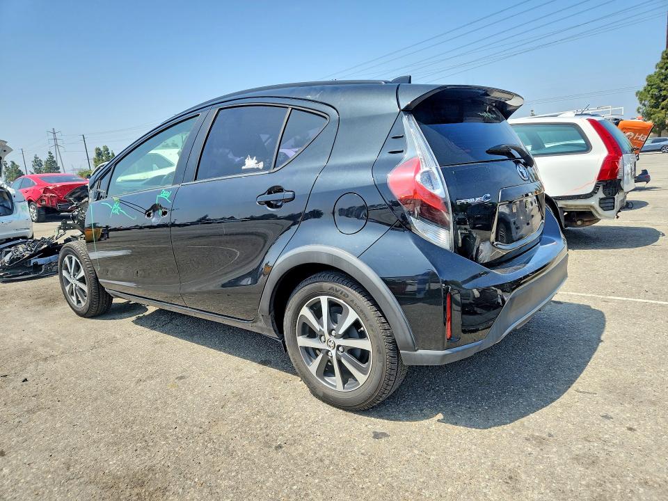 53073106 :رقم المزاد ، JTDKDTB34J1611182 vin ، 2018 Toyota Prius C مزاد بيع