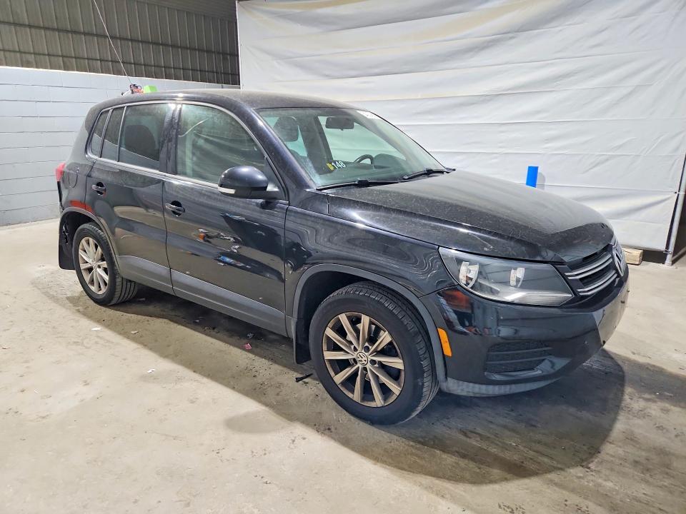 54054646 :رقم المزاد ، WVGBV3AXXEW551740 vin ، 2014 Volkswagen Tiguan مزاد بيع
