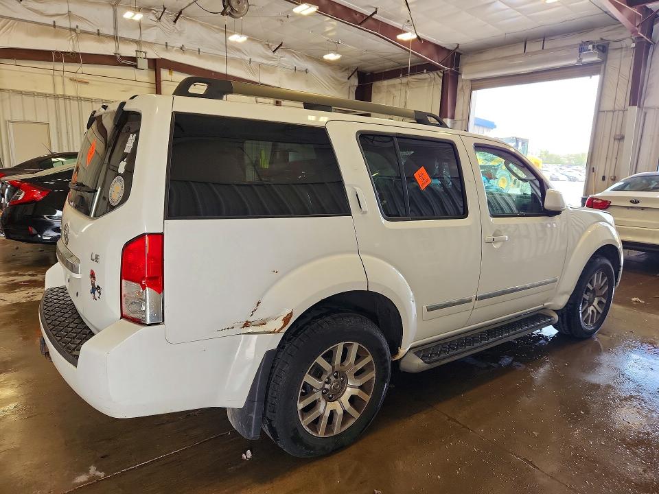 Auction sale of the 2010 Nissan Pathfinder, vin: 5N1AR1NB3AC612134, lot number: 53273986