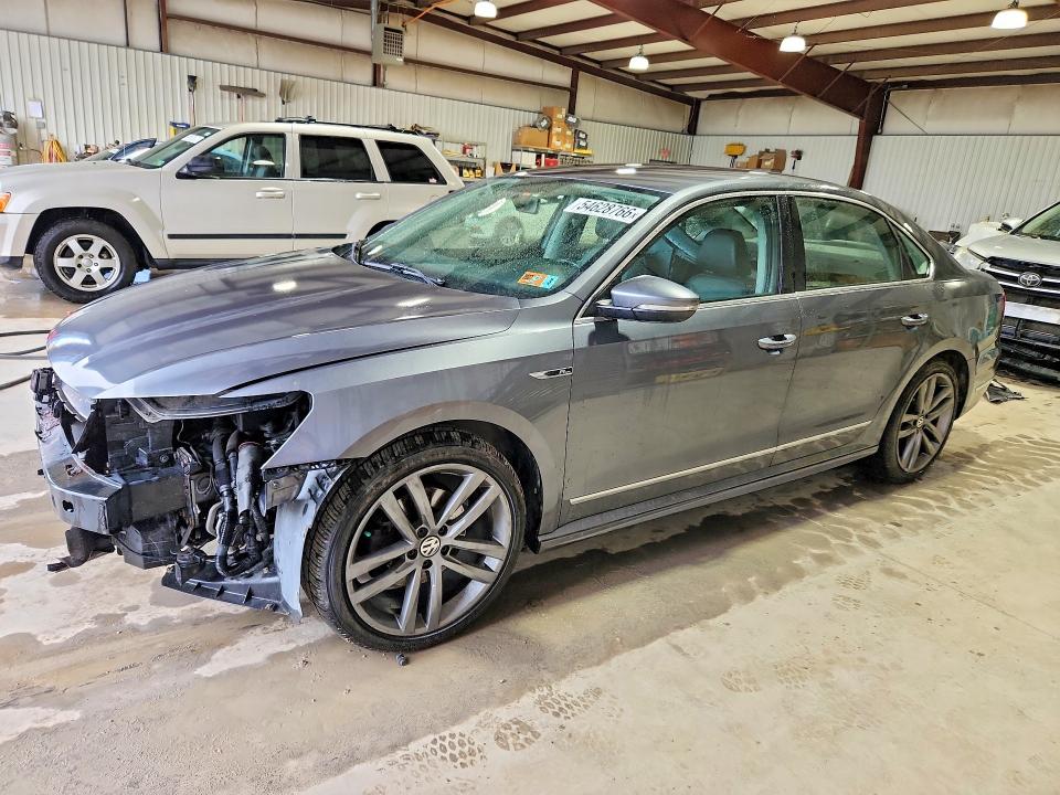Продажа на аукционе авто 2017 Volkswagen Passat, vin: 1VWDT7A34HC035142, номер лота: 54628766