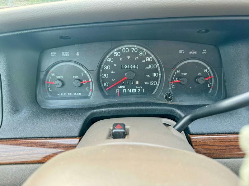 Aukcja sprzedaży 2001 Ford Crown Victoria, vin: 2FAFP74W41X162882, numer aukcji: 55462656