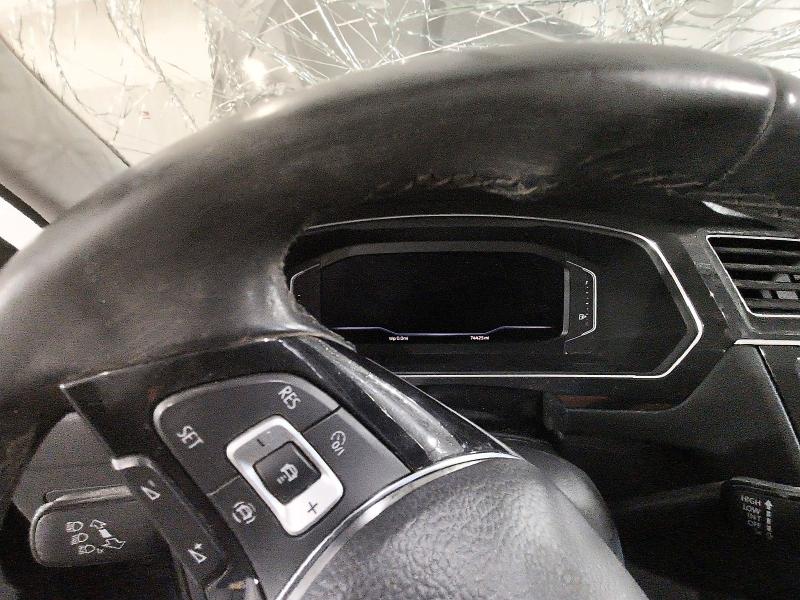 53795896 :رقم المزاد ، 3VV2B7AX4KM134289 vin ، 2019 Volkswagen Tiguan مزاد بيع
