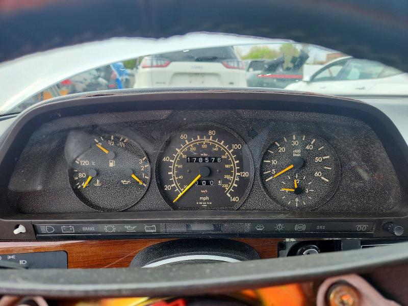 51433286 :رقم المزاد ، WDBCB35E7LA557742 vin ، 1990 Mercedes Benz 350 مزاد بيع