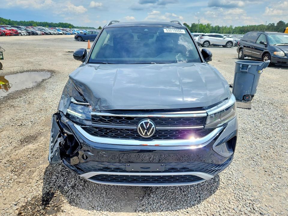 53219066 :رقم المزاد ، 3VVVX7B28RM020775 vin ، 2024 Volkswagen Taos مزاد بيع