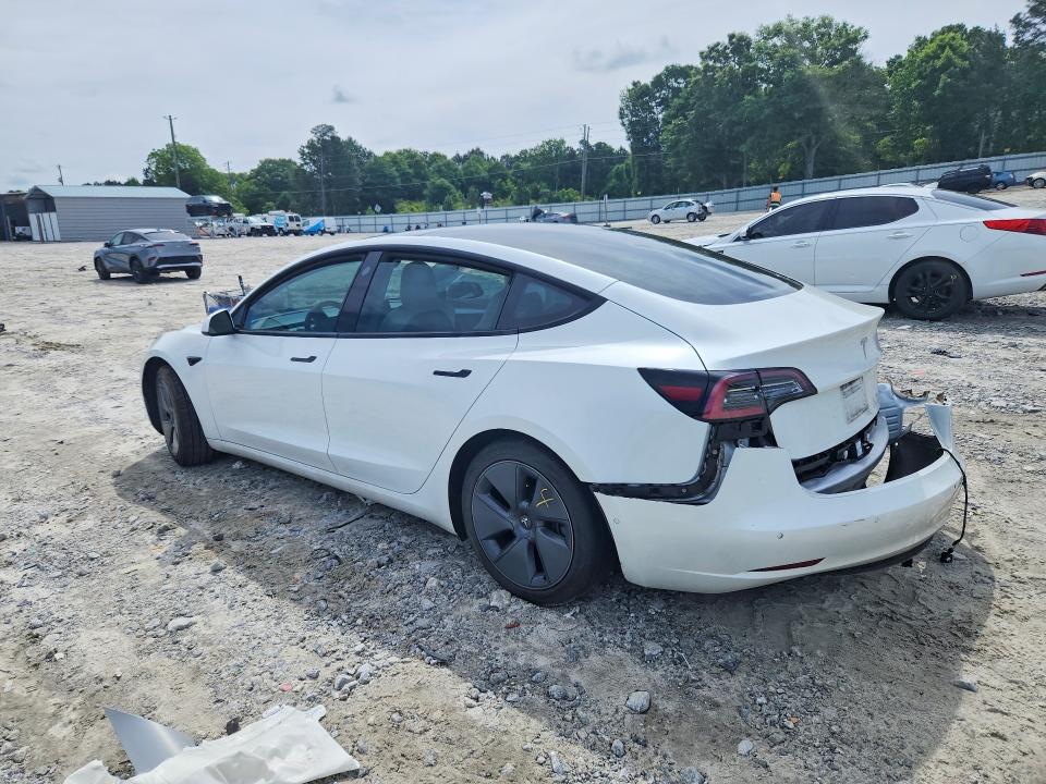 53011336 :رقم المزاد ، 5YJ3E1EA0NF111002 vin ، 2022 Tesla Model 3 مزاد بيع