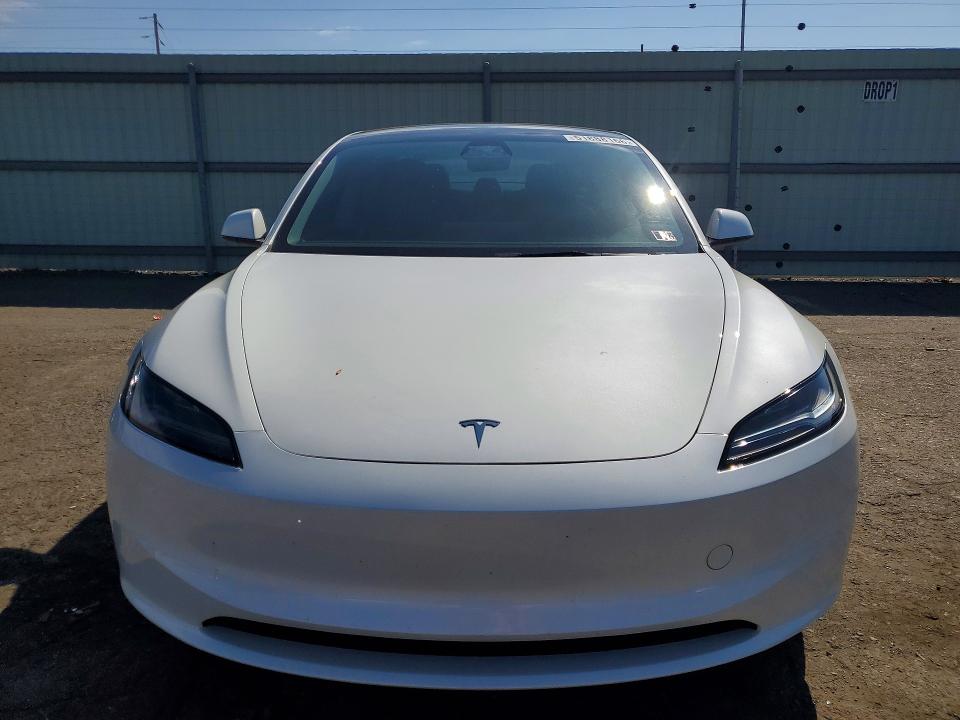 2025 Tesla Model 3 მანქანა იყიდება აუქციონზე, vin: 5YJ3E1EAXSF046462, აუქციონის ნომერი: 51888166