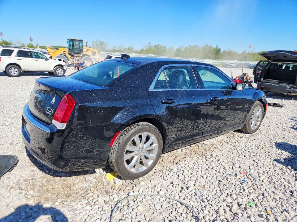 53651186 :رقم المزاد ، 2C3CCARGXHH558055 vin ، 2017 Chrysler 300 مزاد بيع