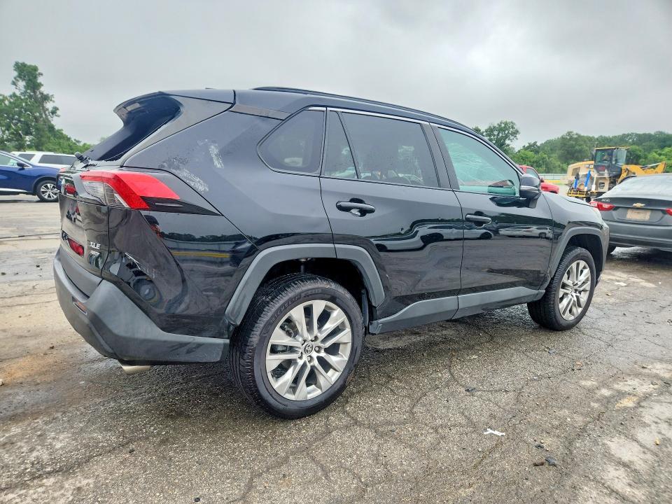 Продажа на аукционе авто 2021 Toyota Rav4, vin: 2T3A1RFV2MC171697, номер лота: 53733726