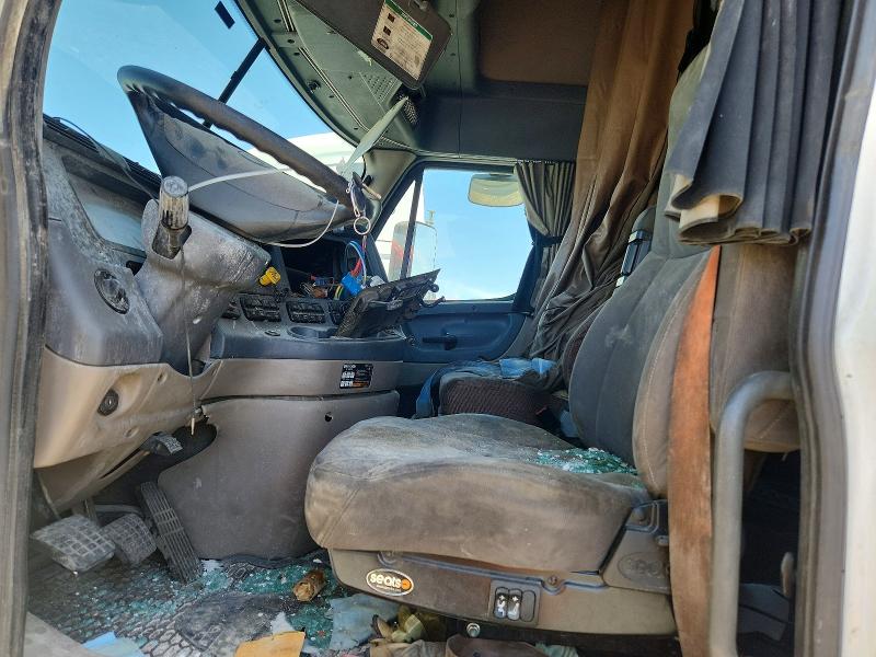 2016 Freightliner Cascadia 125 მანქანა იყიდება აუქციონზე, vin: 3AKGGLD56GSGE4608, აუქციონის ნომერი: 52910346