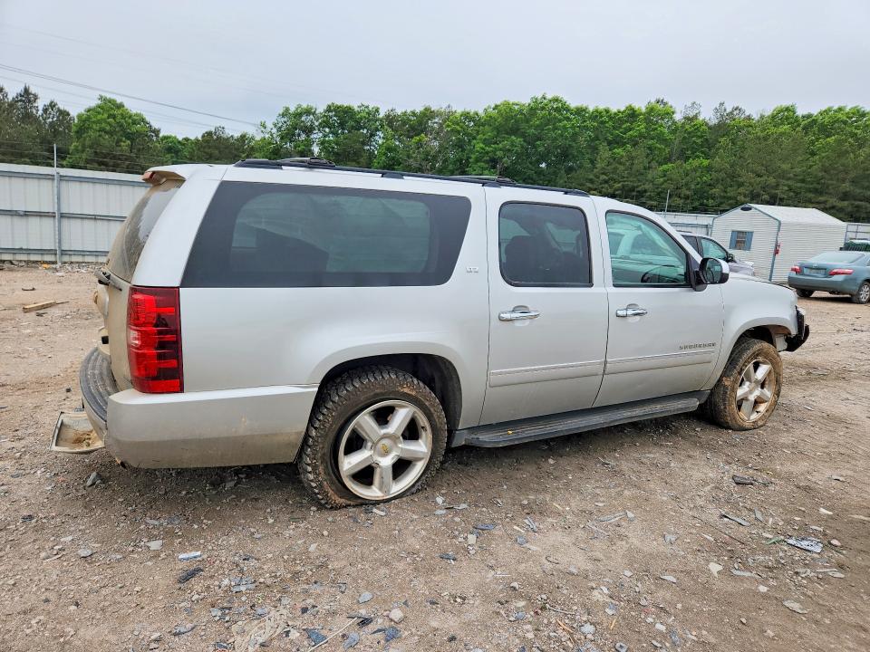 52719976 :رقم المزاد ، 1GNUKKE36AR222637 vin ، 2010 Chevrolet Suburban مزاد بيع