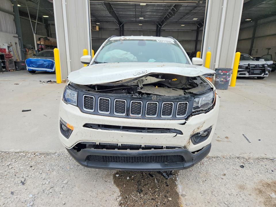 Продажа на аукционе авто 2018 Jeep Compass, vin: 3C4NJDBB0JT400251, номер лота: 54711246