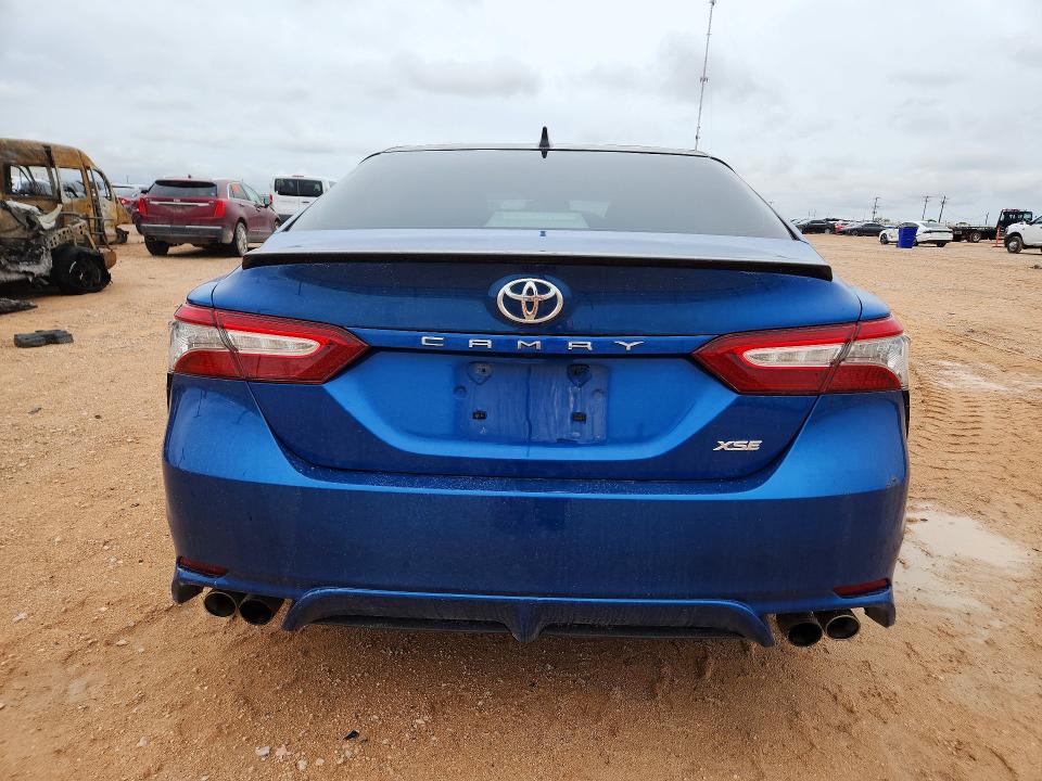 53590546 :رقم المزاد ، 4T1B61HK7KU220942 vin ، 2019 Toyota Camry مزاد بيع