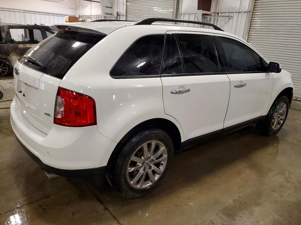 52670546 :رقم المزاد ، 2FMDK3JC8BBB64373 vin ، 2011 Ford Edge مزاد بيع