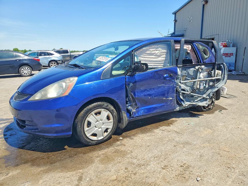 Продажа на аукционе авто 2013 Honda Fit, vin: JHMGE8H33DC015768, номер лота: 53572016