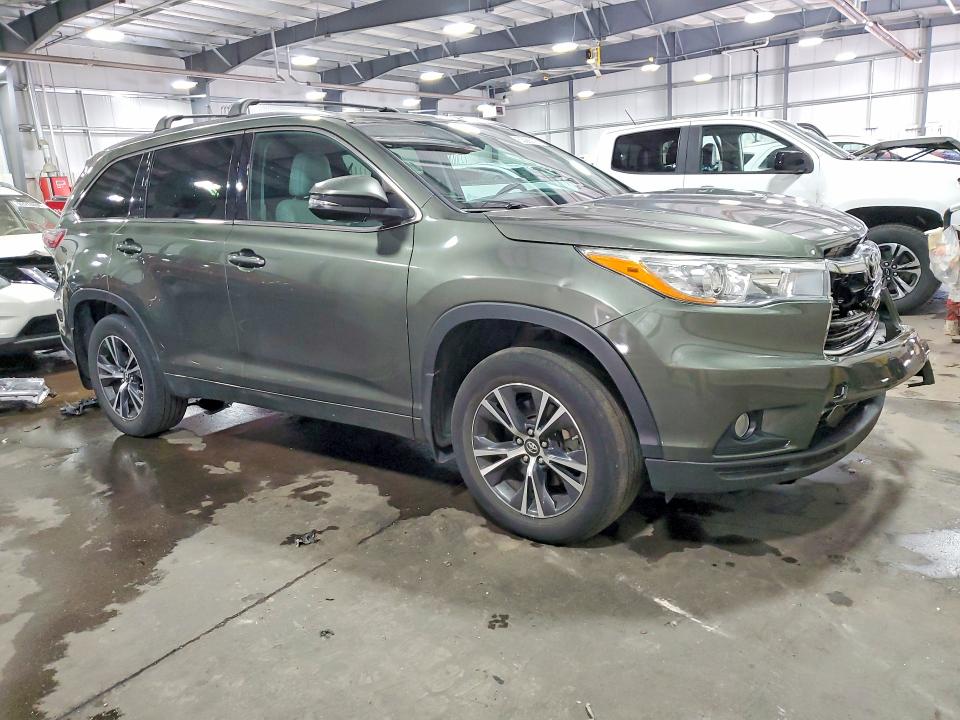 Продажа на аукционе авто 2016 Toyota Highlander, vin: 5TDJKRFH2GS300212, номер лота: 53066076