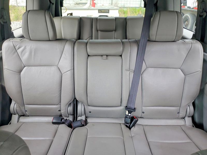 53240656 :رقم المزاد ، 5FNYF4H68CB006488 vin ، 2012 Honda Pilot مزاد بيع
