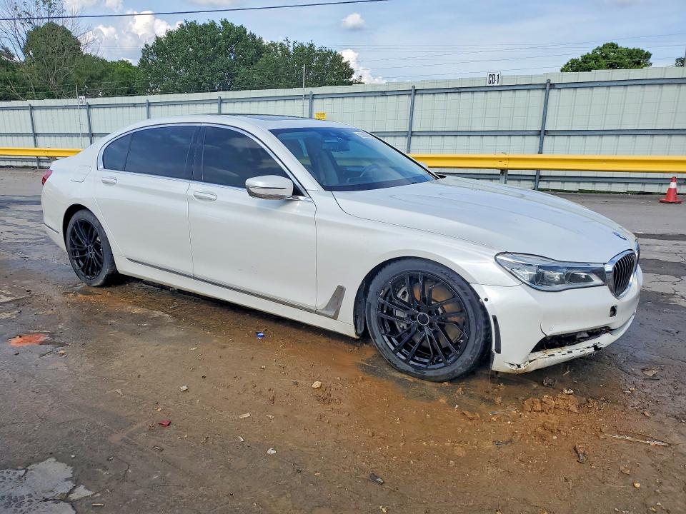 Продаж на аукціоні авто 2016 Bmw 750, vin: WBA7F2C56GG418156, номер лоту: 55082996