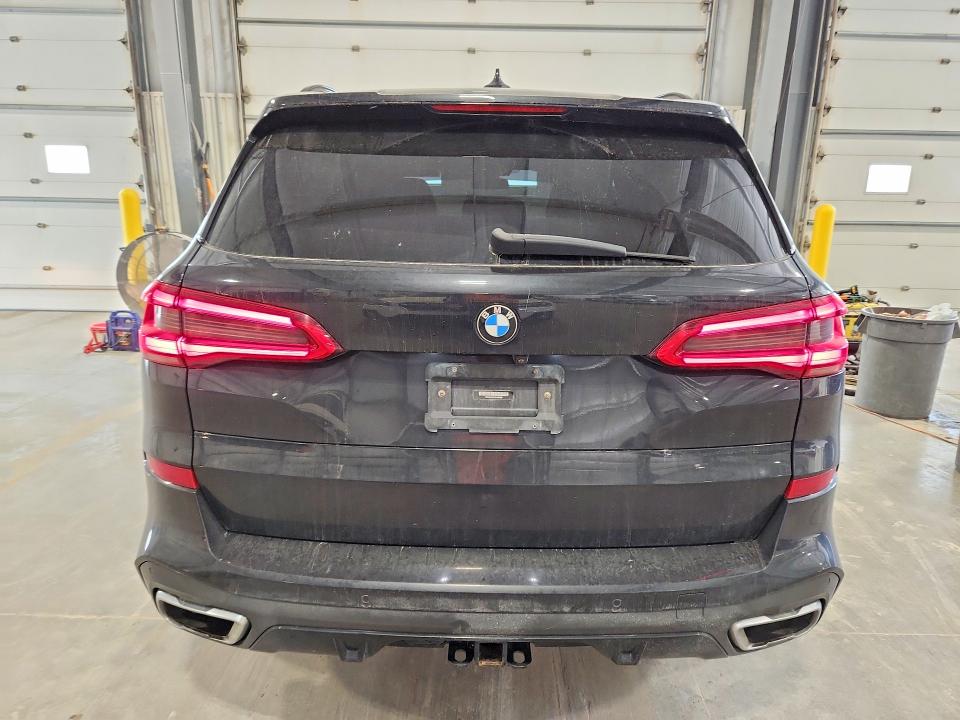 51966976 :رقم المزاد ، 5UXJU2C50KLN49466 vin ، 2019 Bmw X5 مزاد بيع