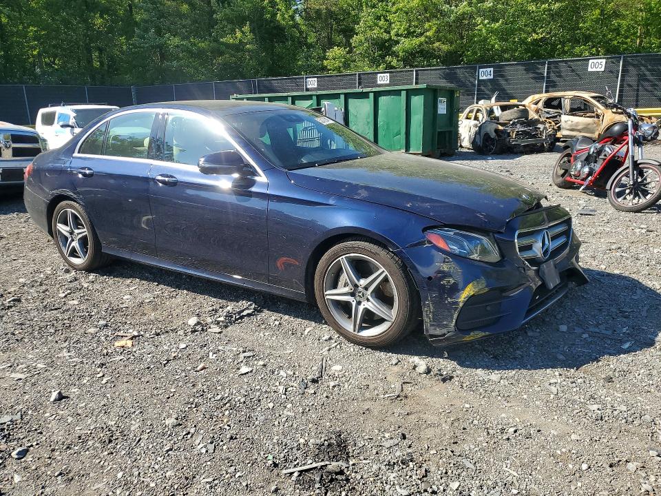 Продажа на аукционе авто 2018 Mercedes-benz E, vin: WDDZF4KB4JA404853, номер лота: 52403246