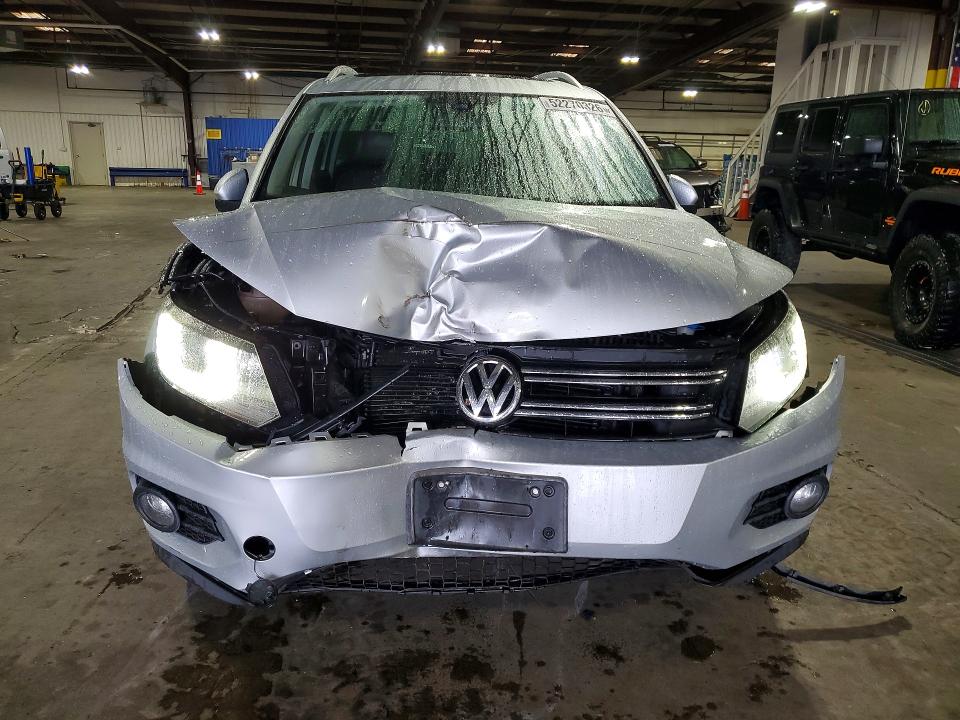2012 Volkswagen Tiguan მანქანა იყიდება აუქციონზე, vin: WVGBV7AX9CW535260, აუქციონის ნომერი: 52270326