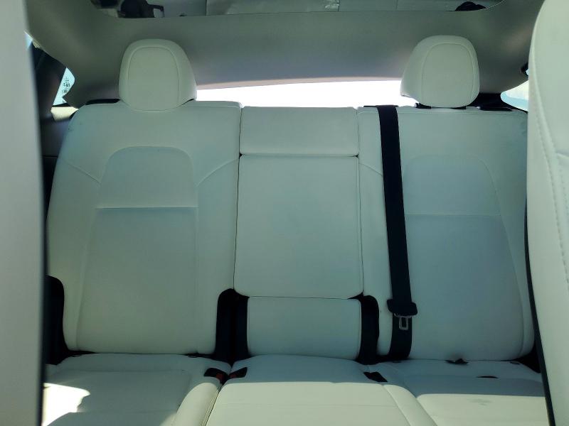 53135966 :رقم المزاد ، 5YJYGAEE5MF138021 vin ، 2021 Tesla Model Y مزاد بيع