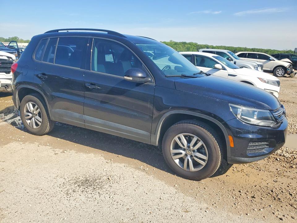 52571046 :رقم المزاد ، WVGAV7AXXHK001419 vin ، 2017 Volkswagen Tiguan مزاد بيع