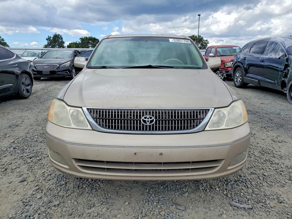 53851766 :رقم المزاد ، 4T1BF28B6YU080235 vin ، 2000 Toyota Avalon مزاد بيع