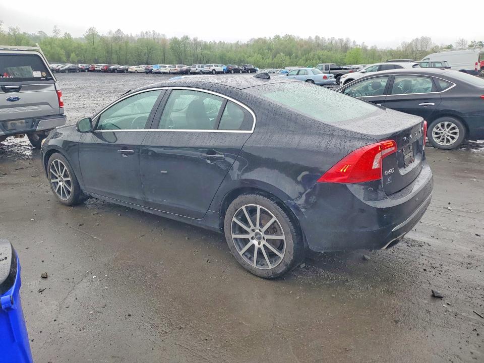 2017 Volvo S60 მანქანა იყიდება აუქციონზე, vin: LYV402TM6HB128639, აუქციონის ნომერი: 52393796