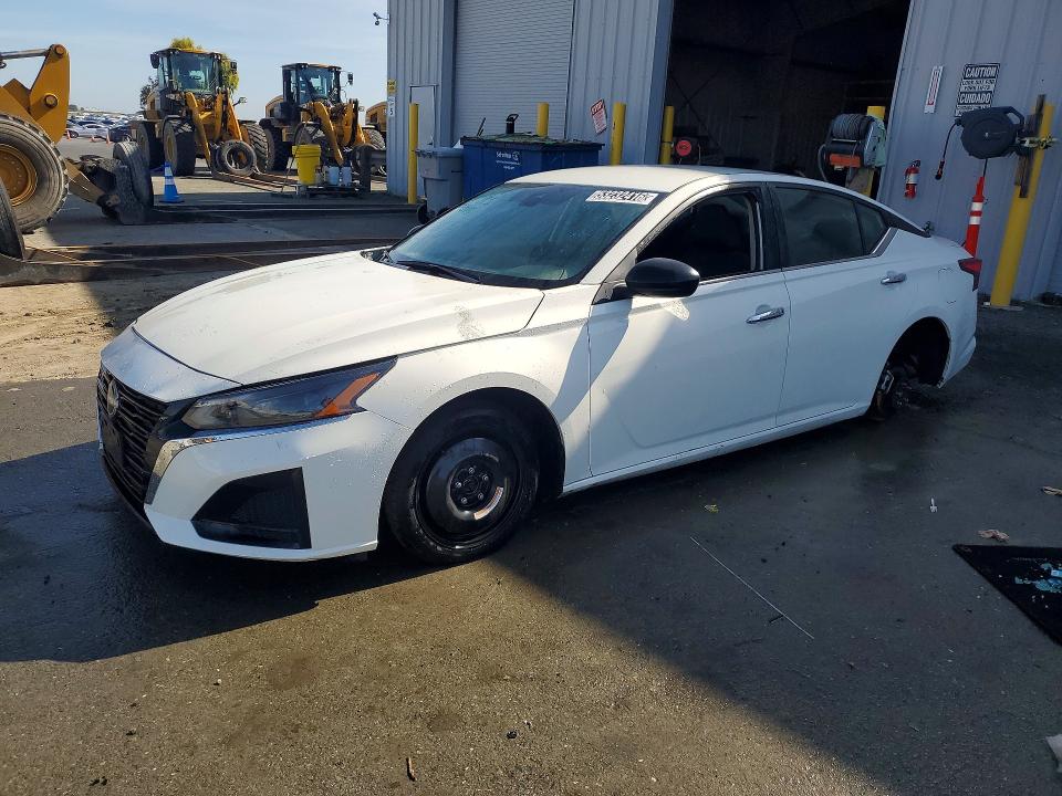 Auction sale of the 2025 Nissan Altima, vin: 1N4BL4DV9SN393800, lot number: 53232416