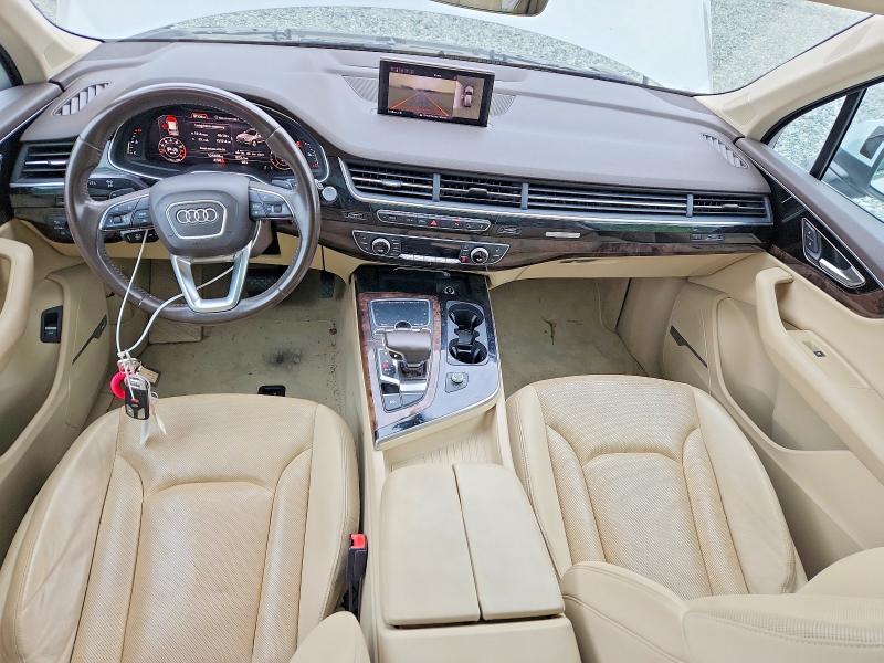 Продажа на аукционе авто 2017 Audi Q7, vin: WA1LAAF72HD008135, номер лота: 53261926
