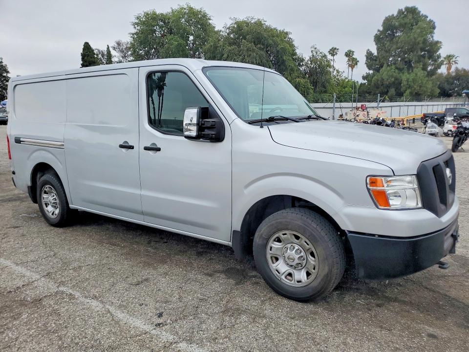 53777846 :رقم المزاد ، 1N6AF0KY1GN801715 vin ، 2016 Nissan Nv مزاد بيع