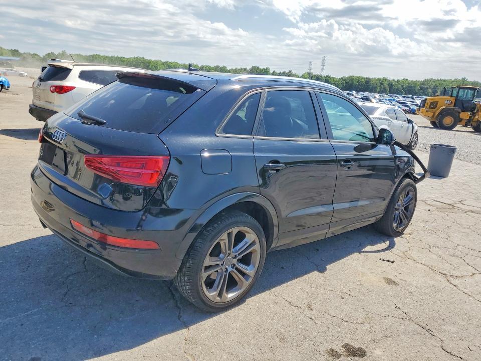 53721696 :رقم المزاد ، WA1BCCFS5JR011996 vin ، 2018 Audi Q3 مزاد بيع
