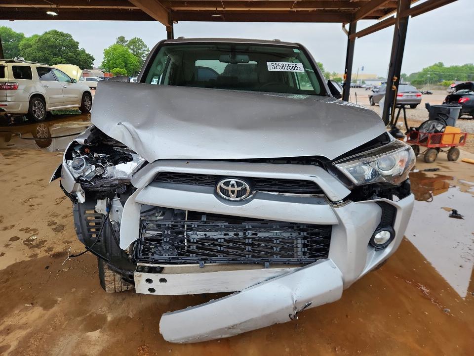 52585666 :رقم المزاد ، JTEZU5JRXJ5190654 vin ، 2018 Toyota 4runner مزاد بيع