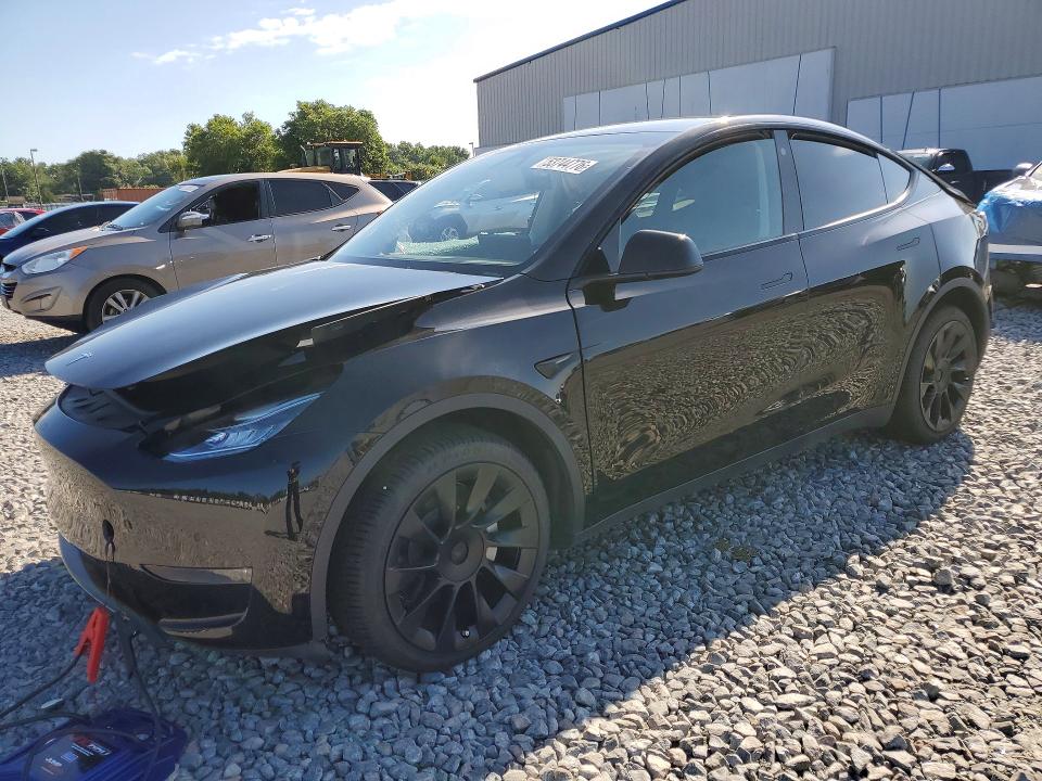 53744776 :رقم المزاد ، 7SAYGDEE6NA005917 vin ، 2022 Tesla Model Y مزاد بيع