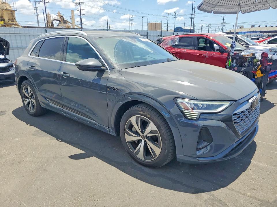54902546 :رقم المزاد ، WA15AAGE3RB040594 vin ، 2024 Audi Q8 E-tron مزاد بيع