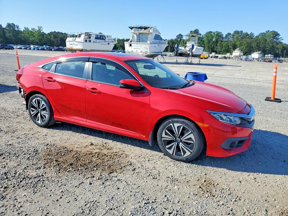 Продажа на аукционе авто 2017 Honda Civic, vin: 2HGFC1F7XHH633724, номер лота: 46095156
