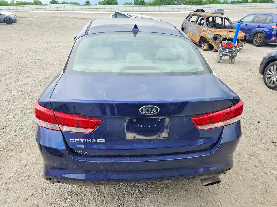 2018 Kia Optima მანქანა იყიდება აუქციონზე, vin: 5XXGT4L35JG200102, აუქციონის ნომერი: 54315726
