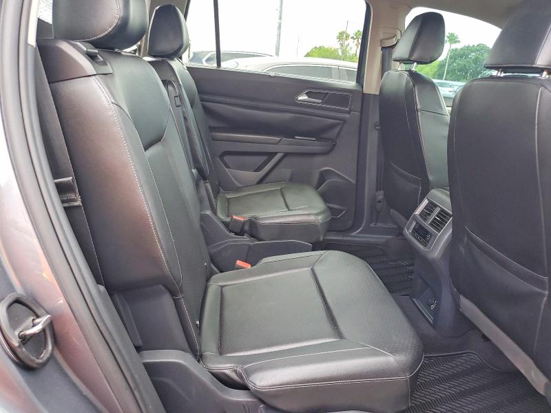 55248656 :رقم المزاد ، 1V2DR2CA6JC569960 vin ، 2018 Volkswagen Atlas مزاد بيع