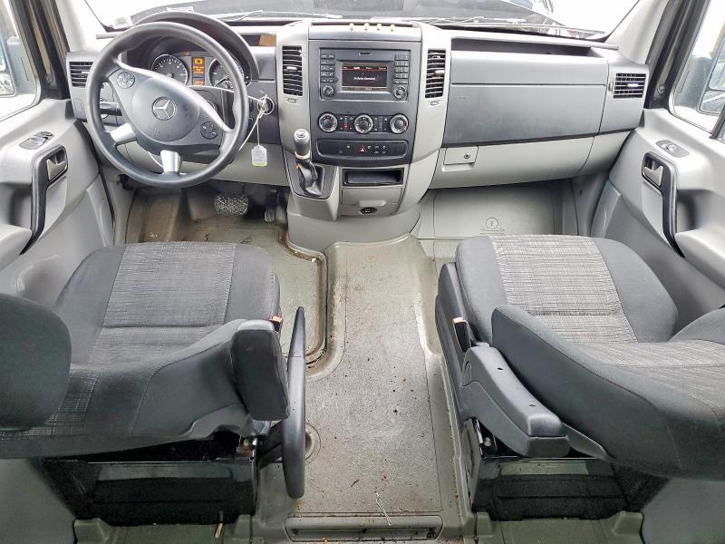 53098246 :رقم المزاد ، WDZPE8DC3FP152857 vin ، 2015 Mercedes-benz Sprinter مزاد بيع