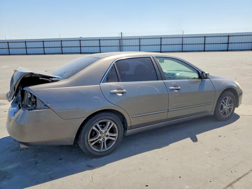 2006 Honda Accord მანქანა იყიდება აუქციონზე, vin: 1HGCM56706A018098, აუქციონის ნომერი: 54706136