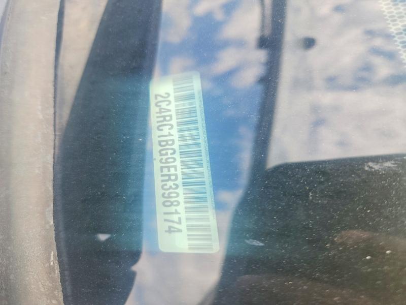 Продаж на аукціоні авто 2015 Chrysler Town And Country, vin: 2C4RC1BG9ER398174, номер лоту: 52493696