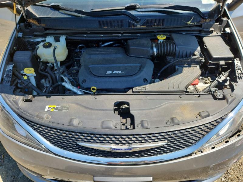 54354316 :رقم المزاد ، 2C4RC1BGXHR811384 vin ، 2017 Chrysler Pacifica مزاد بيع